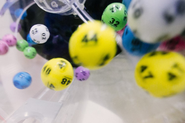 methods to predict lottery numbers accurately